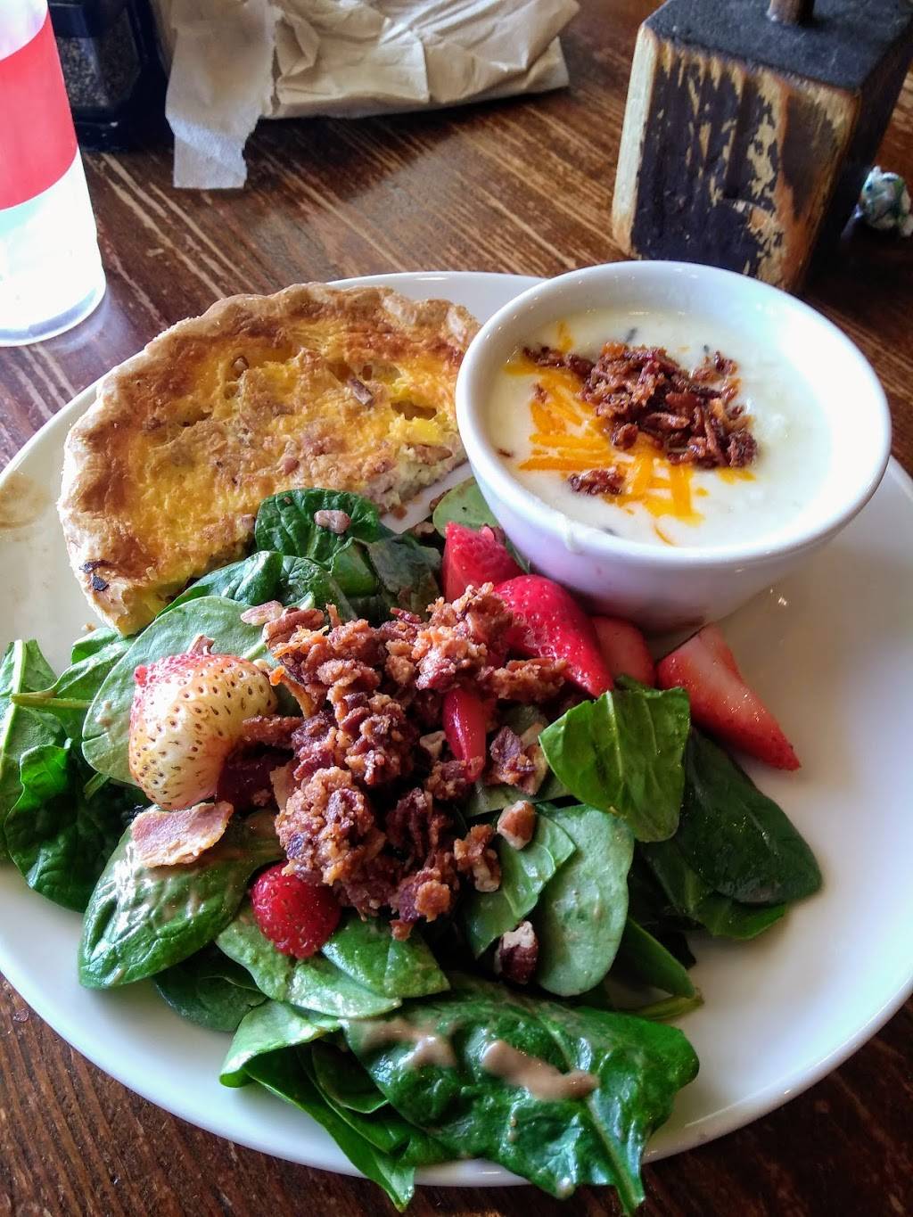 la Madeleine French Bakery & Café Town & Country | cafe | 770 West Sam Houston Pkwy N Suite 100, Houston, TX 77024, USA | 7134657370 OR +1 713-465-7370