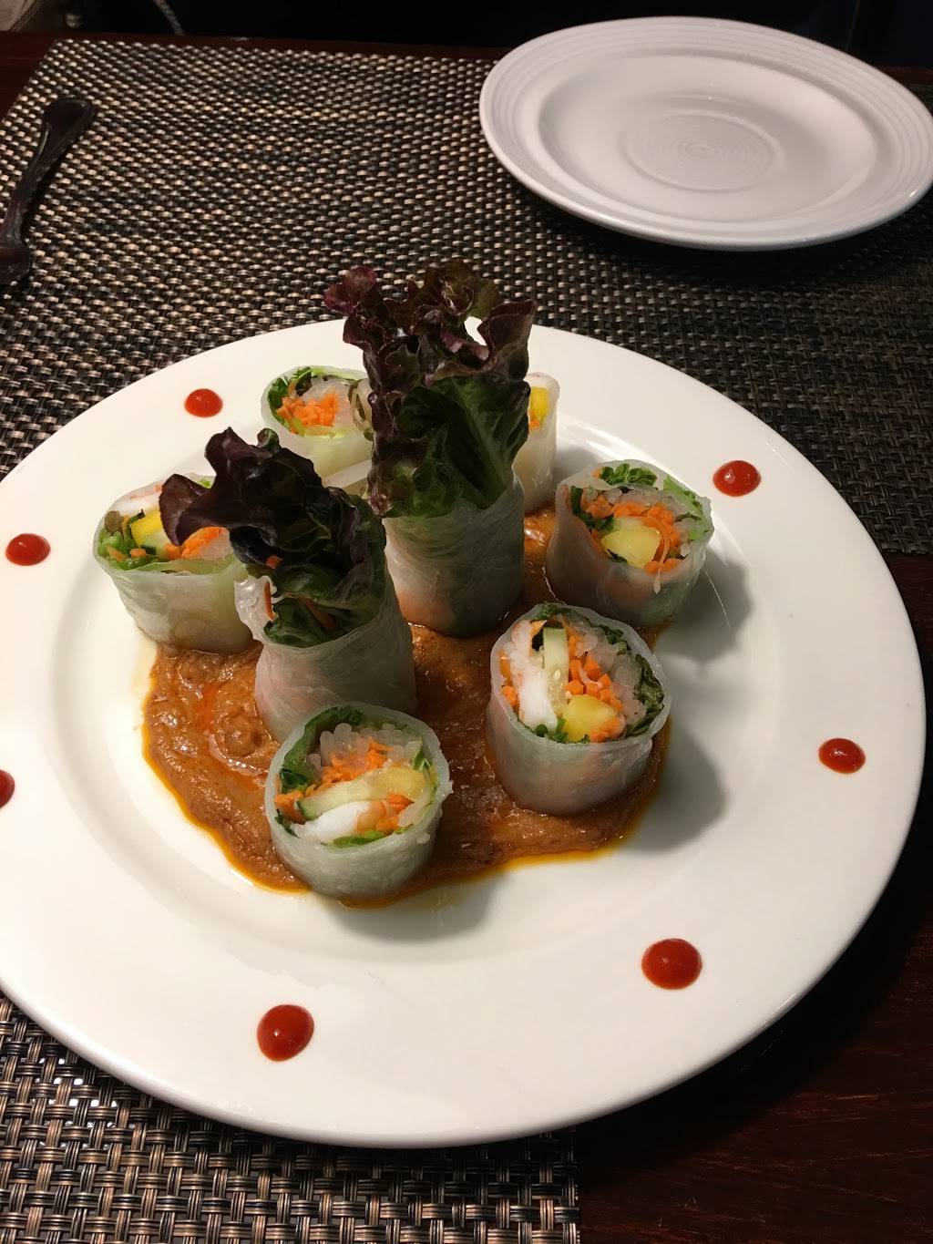 Bangkok Garden Thai Cuisine & Sushi Bar | restaurant | 119 N 1st St, Dixon, CA 95620, USA | 7076933331 OR +1 707-693-3331