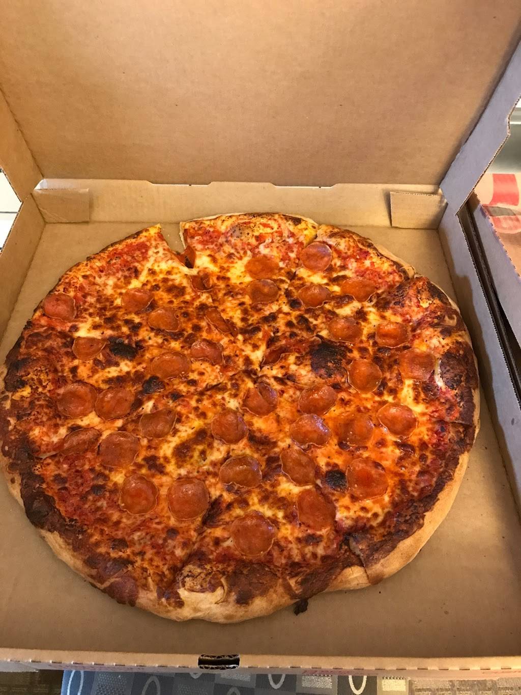 Gourmetos Pizza | restaurant | 8216 World Center Dr B, Orlando, FL 32821, USA | 4074651818 OR +1 407-465-1818