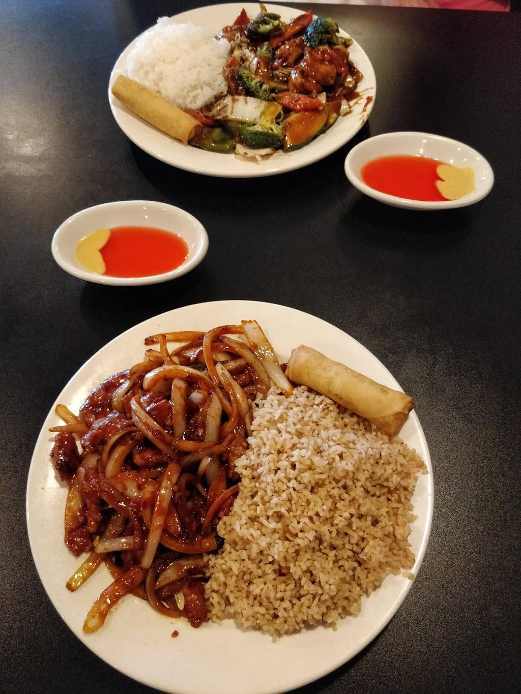 Wu Hoos Asian Bistro | restaurant | 4543 Austin Bluffs Pkwy, Colorado Springs, CO 80918, USA | 7193398858 OR +1 719-339-8858