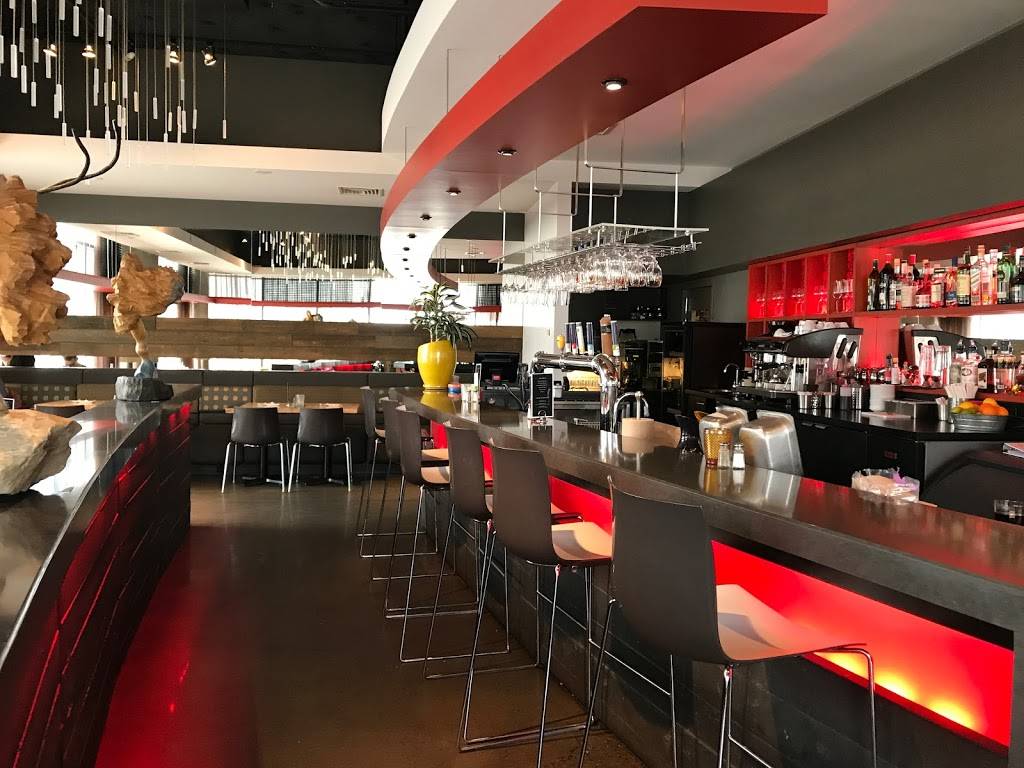 Chez Victor | restaurant | 2875 Boulevard Laurier, Québec, QC G1V 2M2, Canada | 4189779123 OR +1 418-977-9123