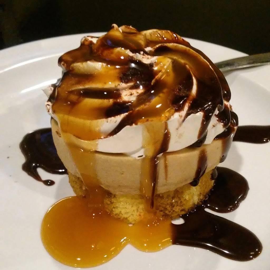 Vickers Lakeside Tavern | restaurant | 130 W Prairie St, Vicksburg, MI 49097, USA | 2694755790 OR +1 269-475-5790