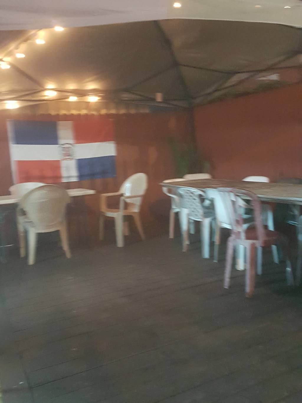 Dominican Chimi | restaurant | 2595 NW 37th St, Miami, FL 33142, USA | 7869709894 OR +1 786-970-9894