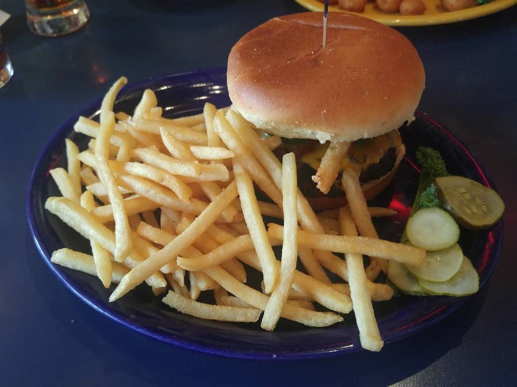 Rookies Food & Spirits | restaurant | 10267 US-14, Mazomanie, WI 53560, USA | 8444647942 OR +1 844-464-7942