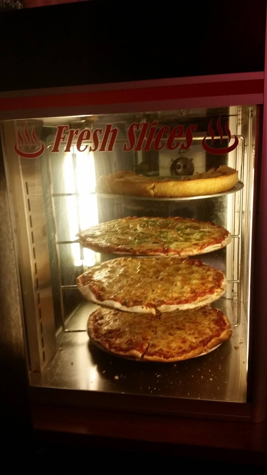 Panhandlers Pizza | restaurant | 349 Barrington Rd #5, Wauconda, IL 60084, USA | 8474877770 OR +1 847-487-7770