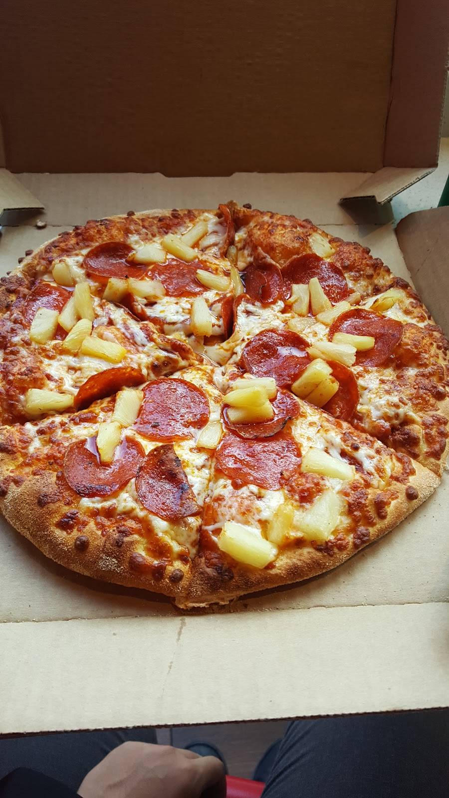 Dominos Pizza | meal delivery | 1272 Yonge St, Toronto, ON M4T 1W5, Canada | 4166402003 OR +1 416-640-2003