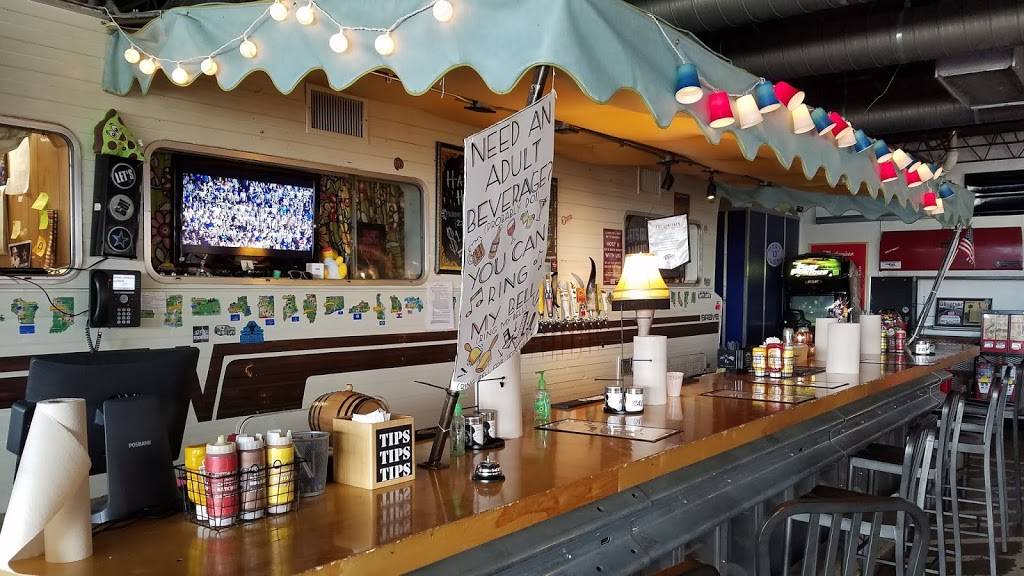 Twisted Root Burger Co. | restaurant | 310 E Abram St #100, Arlington, TX 76010, USA | 8172019669 OR +1 817-201-9669