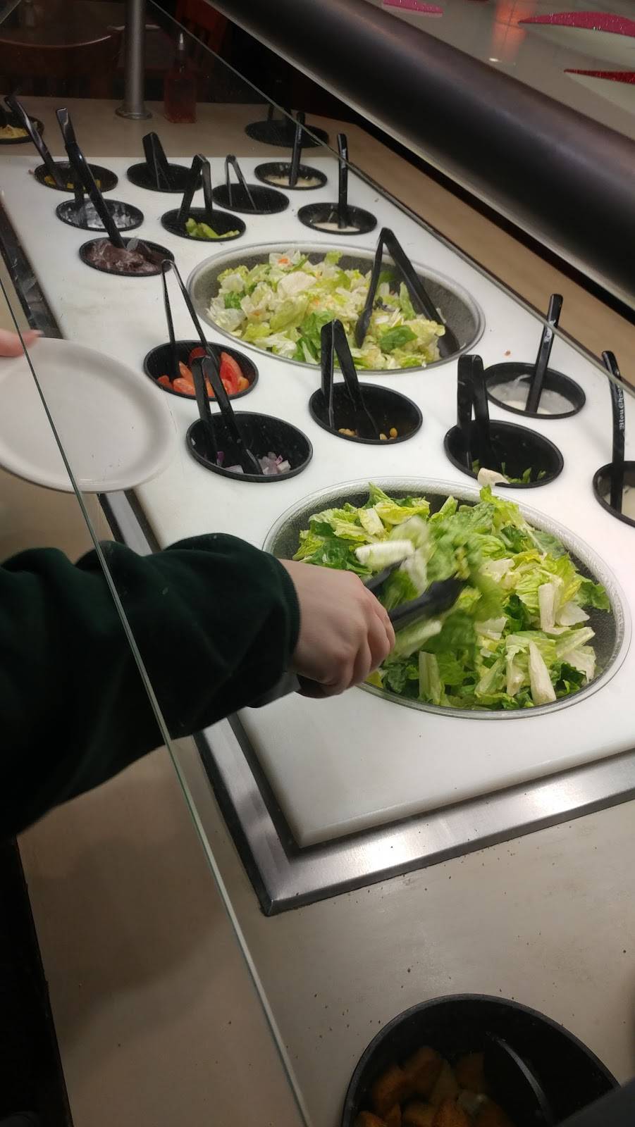 Pizza Hut | meal takeaway | 7801 US-11, Cicero, NY 13039, USA | 3154582860 OR +1 315-458-2860