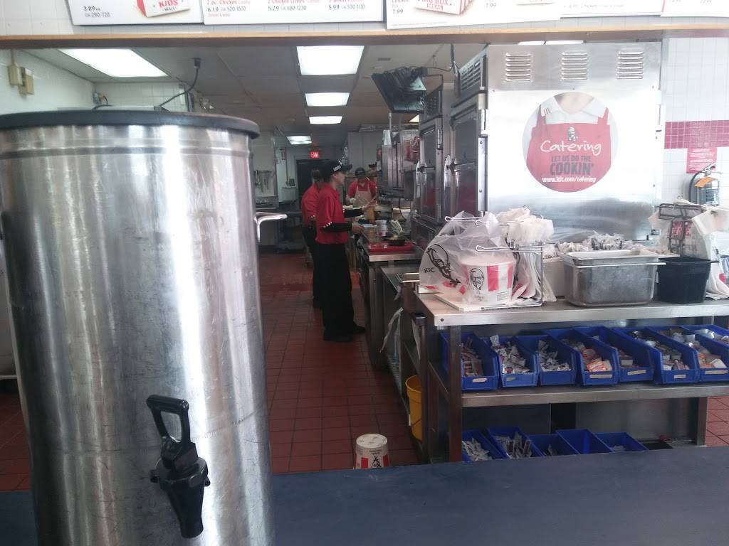 KFC | restaurant | 1042 Berryville Ave, Winchester, VA 22601, USA | 5406670212 OR +1 540-667-0212