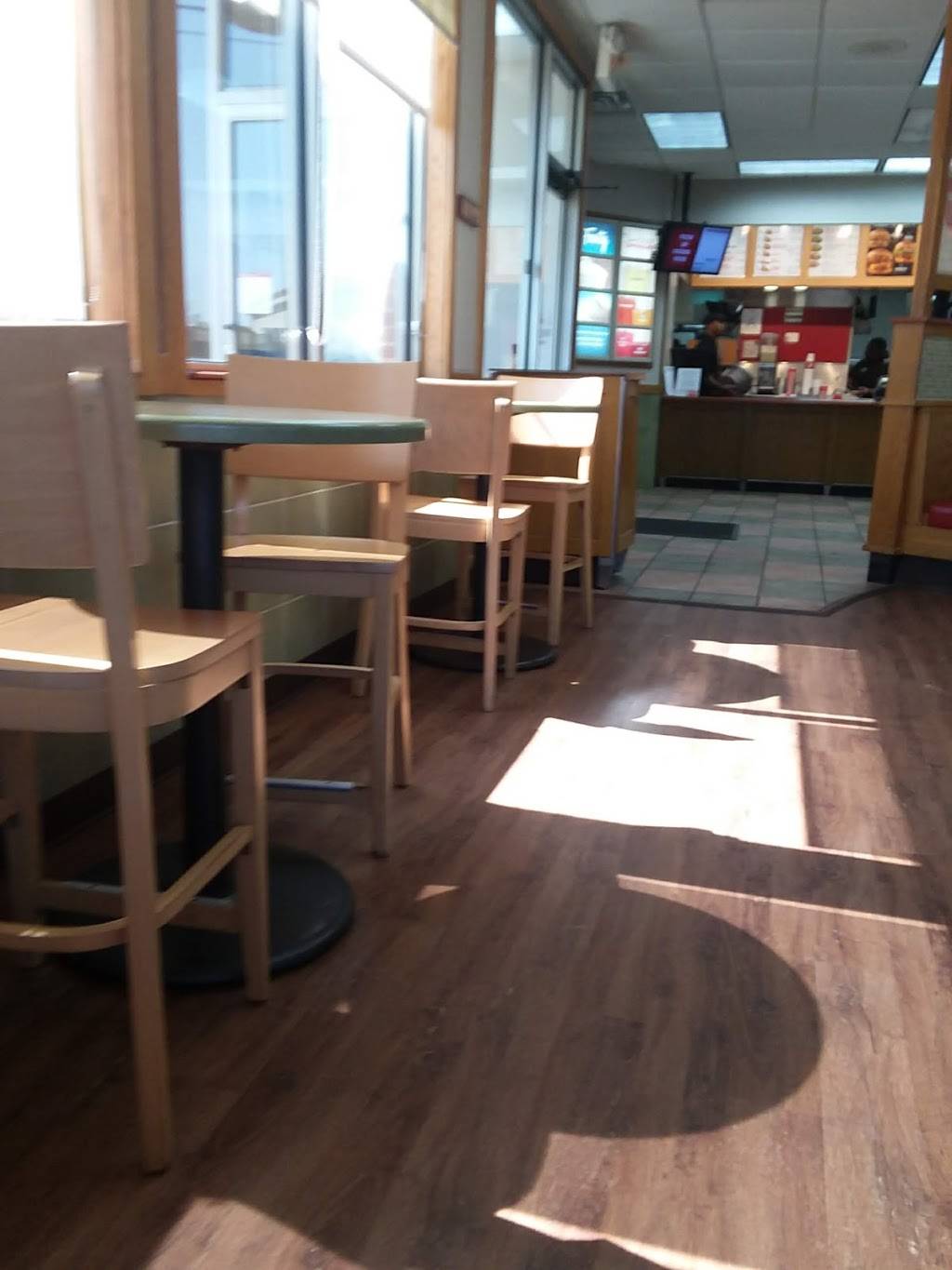 Wendys | restaurant | 7985 Craft-Goodman Rd, Olive Branch, MS 38654, USA | 6628934060 OR +1 662-893-4060