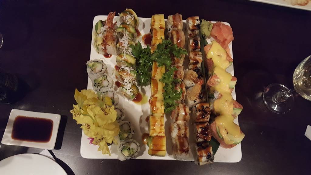 Ichiban Hibachi Steakhouse & Sushi Bar | restaurant | 3187 University Ave, Dubuque, IA 52001, USA | 5638450698 OR +1 563-845-0698