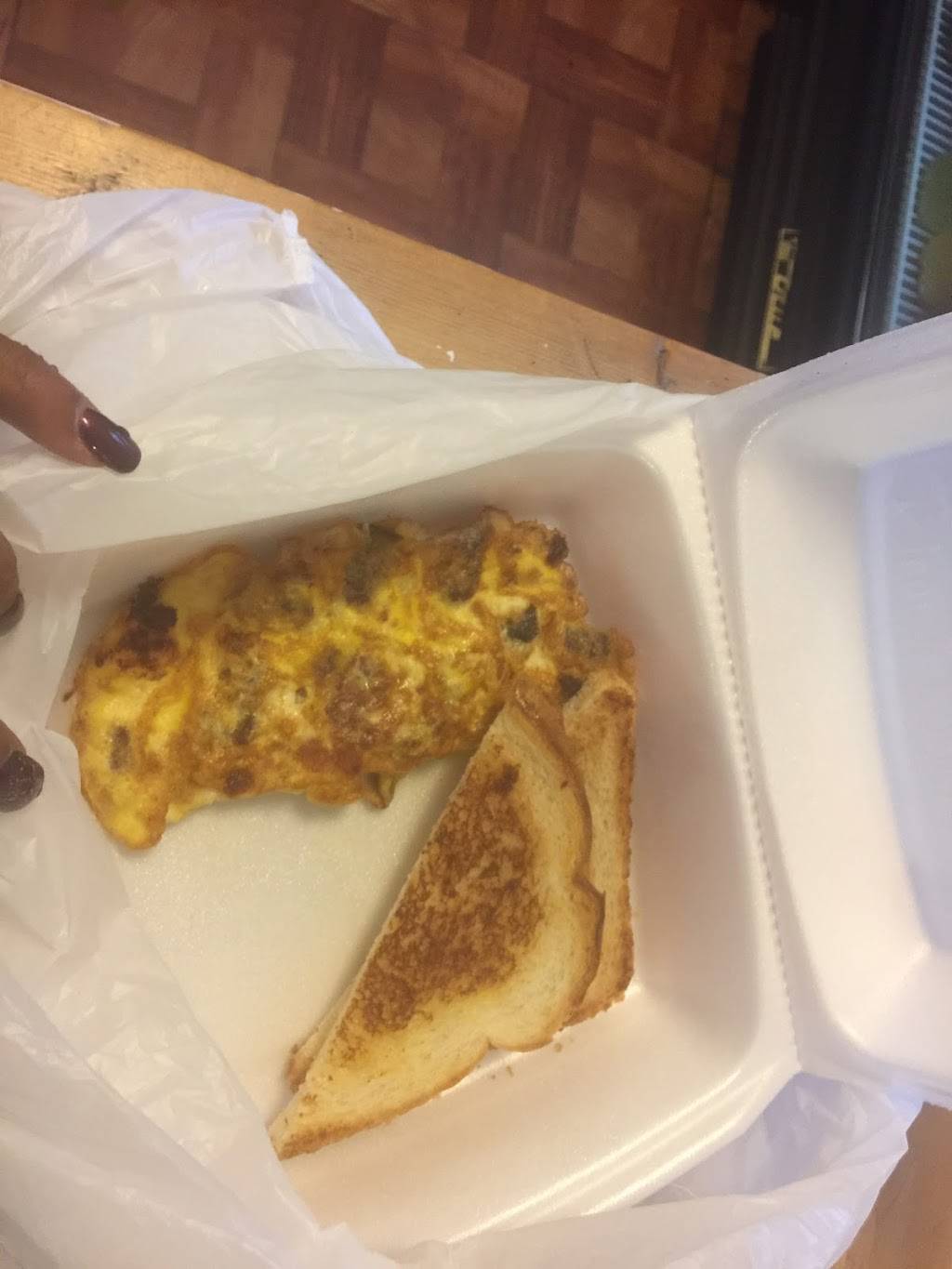 Browns Corner Restaurant | restaurant | 14511 Miles Ave, Cleveland, OH 44128, USA | 2167517867 OR +1 216-751-7867