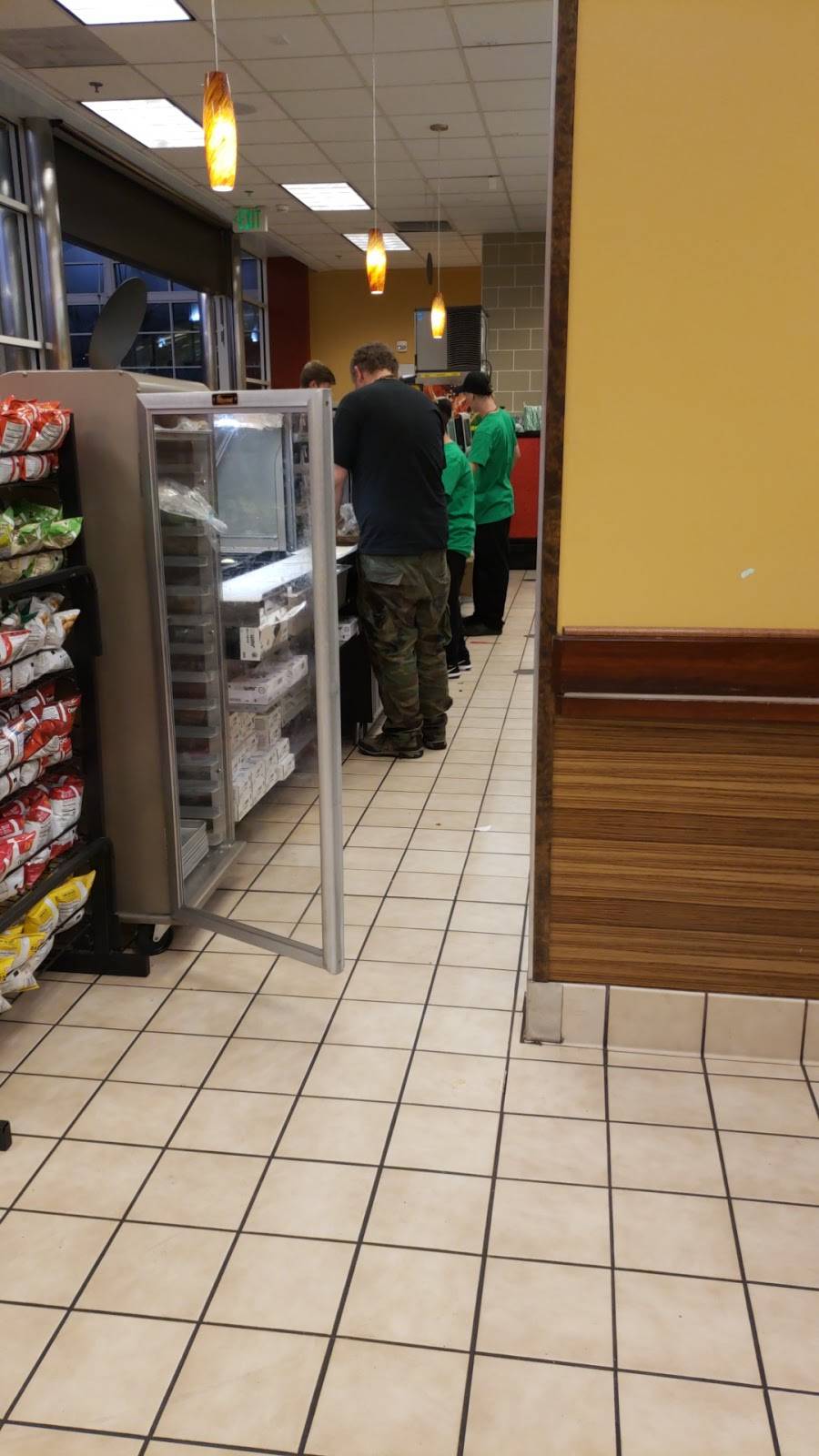 Subway | meal takeaway | 8400 Pena Blvd Jeppsen, Terminal W Side 5, Denver, CO 80249, USA | 3033426625 OR +1 303-342-6625