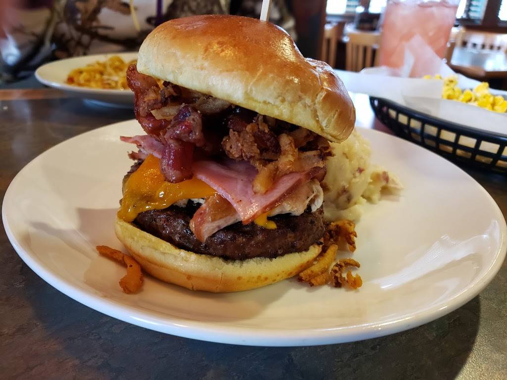 Ground Round | restaurant | 32 Smithfield Blvd, Plattsburgh, NY 12901, USA | 5185612897 OR +1 518-561-2897