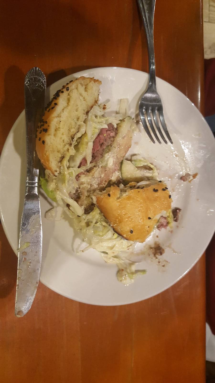 Peter Trouts Tavern and Inn | restaurant | 48 Shore Rd, Southwest Harbor, ME 04679, USA | 2072448619 OR +1 207-244-8619