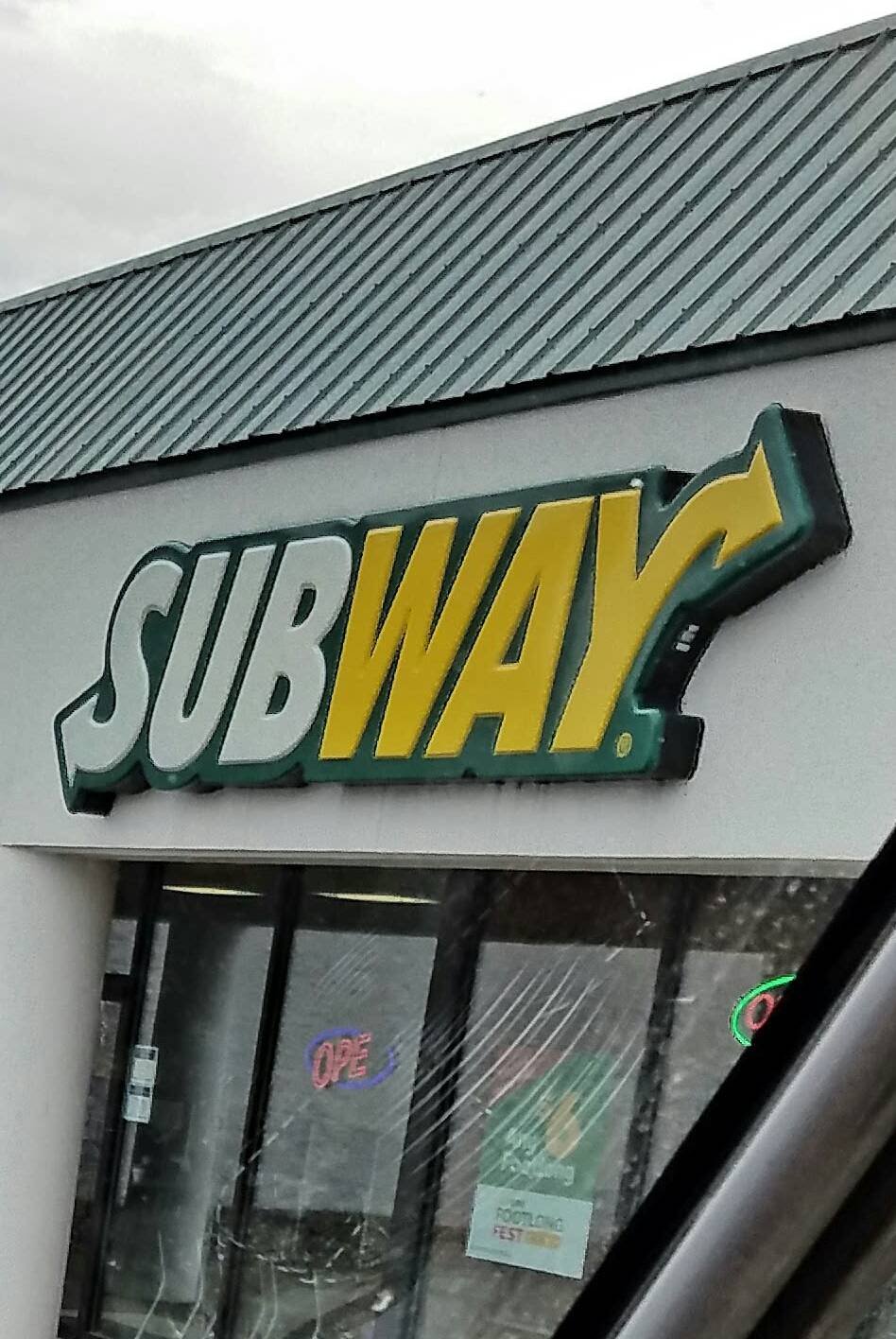 Subway | restaurant | 2003 Lincolnway E, Goshen, IN 46526, USA | 5745337827 OR +1 574-533-7827