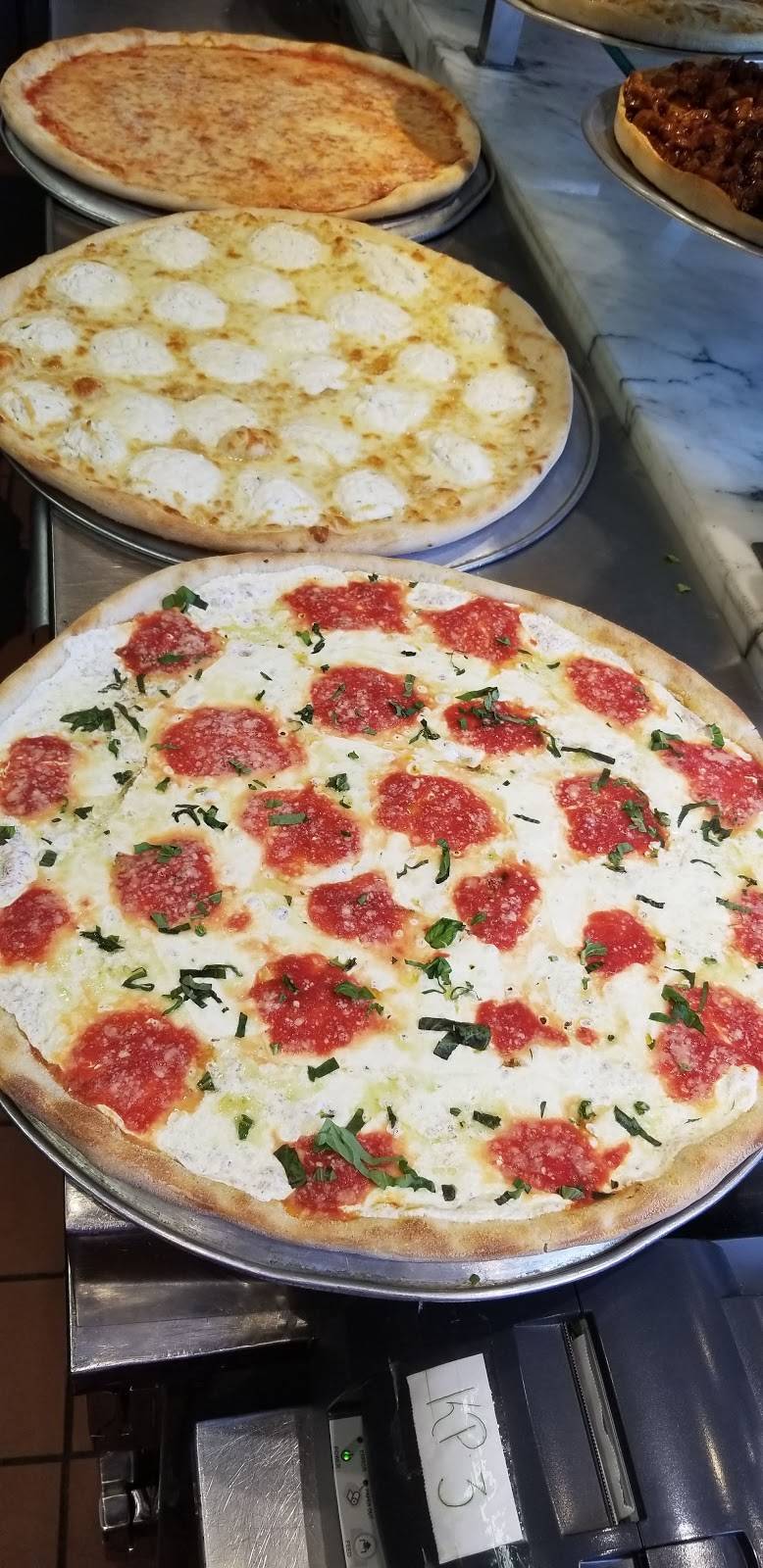Village Maria Pizzeria | restaurant | 3995 Amboy Rd, Staten Island, NY 10308, USA | 7189849449 OR +1 718-984-9449