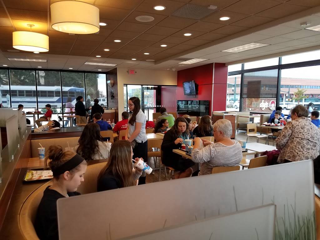 Wendys | restaurant | 804 Assembly St, Columbia, SC 29201, USA | 8032548829 OR +1 803-254-8829