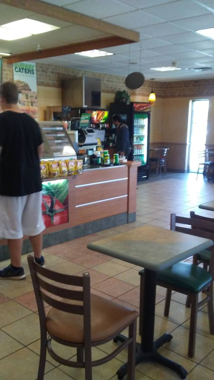 Subway | restaurant | 2122 S Meridian Ave, Oklahoma City, OK 73108, USA | 4056812400 OR +1 405-681-2400
