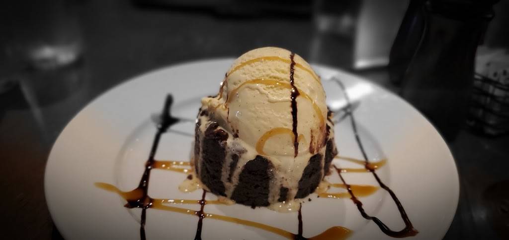 LongHorn Steakhouse | meal takeaway | 300 Conservation Rd, Garner, NC 27529, USA | 9197727707 OR +1 919-772-7707