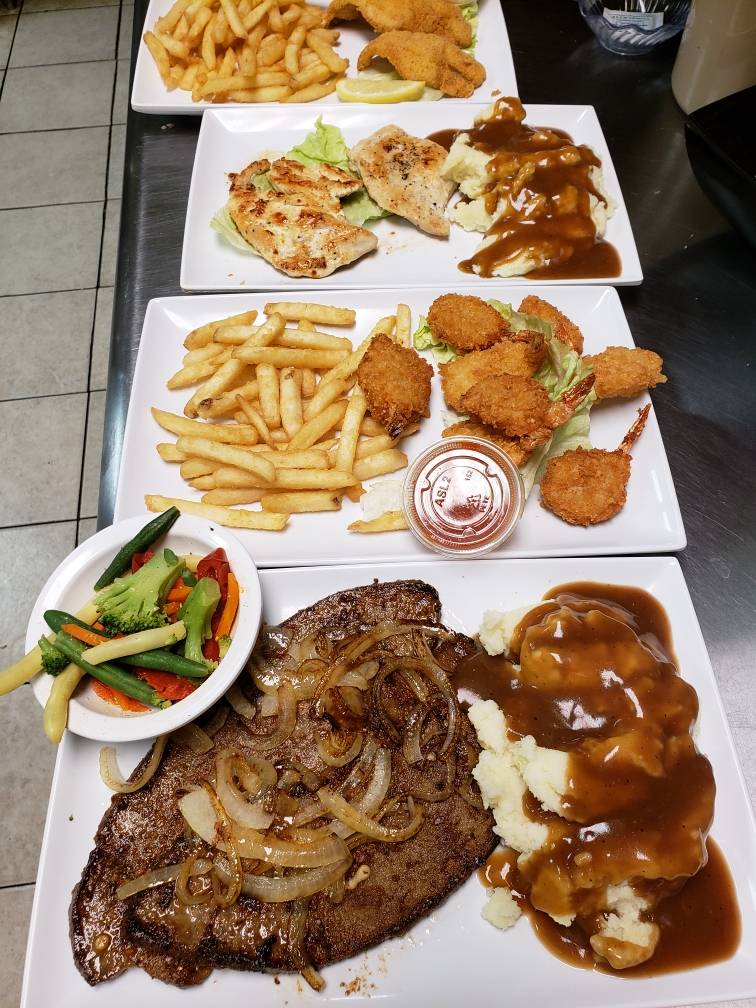 Red Apple Cafe | restaurant | 3001 N Oakwood Ave, Muncie, IN 47304, USA | 7656097606 OR +1 765-609-7606