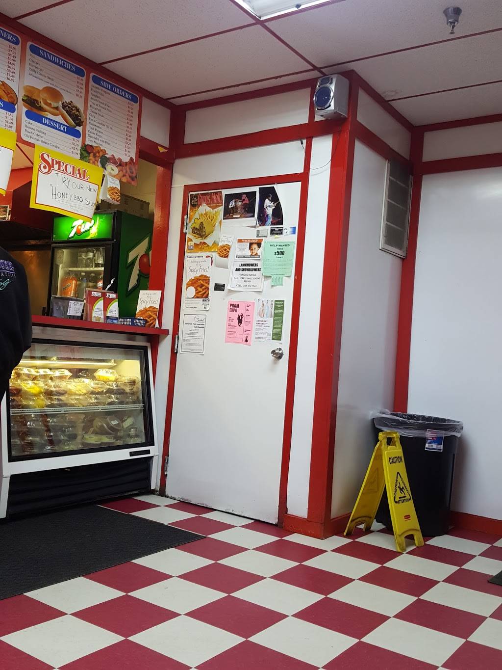 J & J Fish | restaurant | 525 University Pkwy, University Park, IL 60466, USA | 7085341195 OR +1 708-534-1195