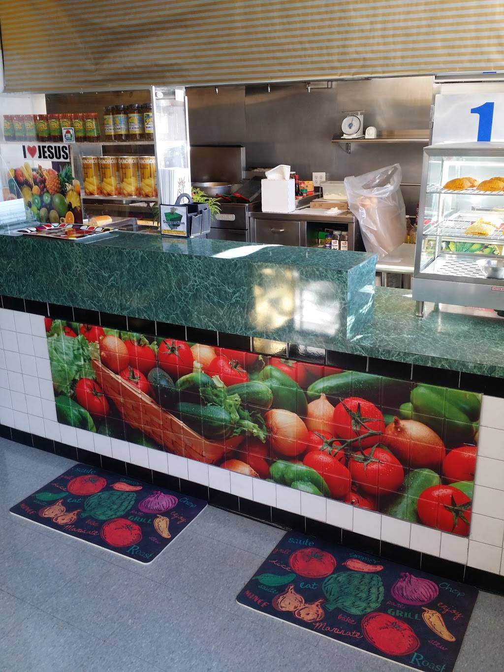 Happy Sandwich Caribbean Cuisine | restaurant | 123 S 7th St, Allentown, PA 18101, USA | 6104321325 OR +1 610-432-1325