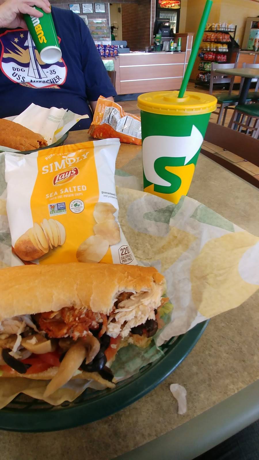 Subway | restaurant | 206 Thompson St, Hendersonville, NC 28792, USA | 8286969266 OR +1 828-696-9266