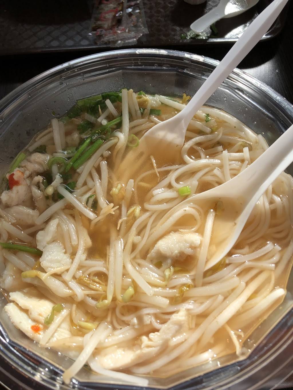 Thai Express | restaurant | 645 Lansdowne St W, Landsdowne Place, Peterborough, ON K9J 7Y5, Canada | 7057493309 OR +1 705-749-3309