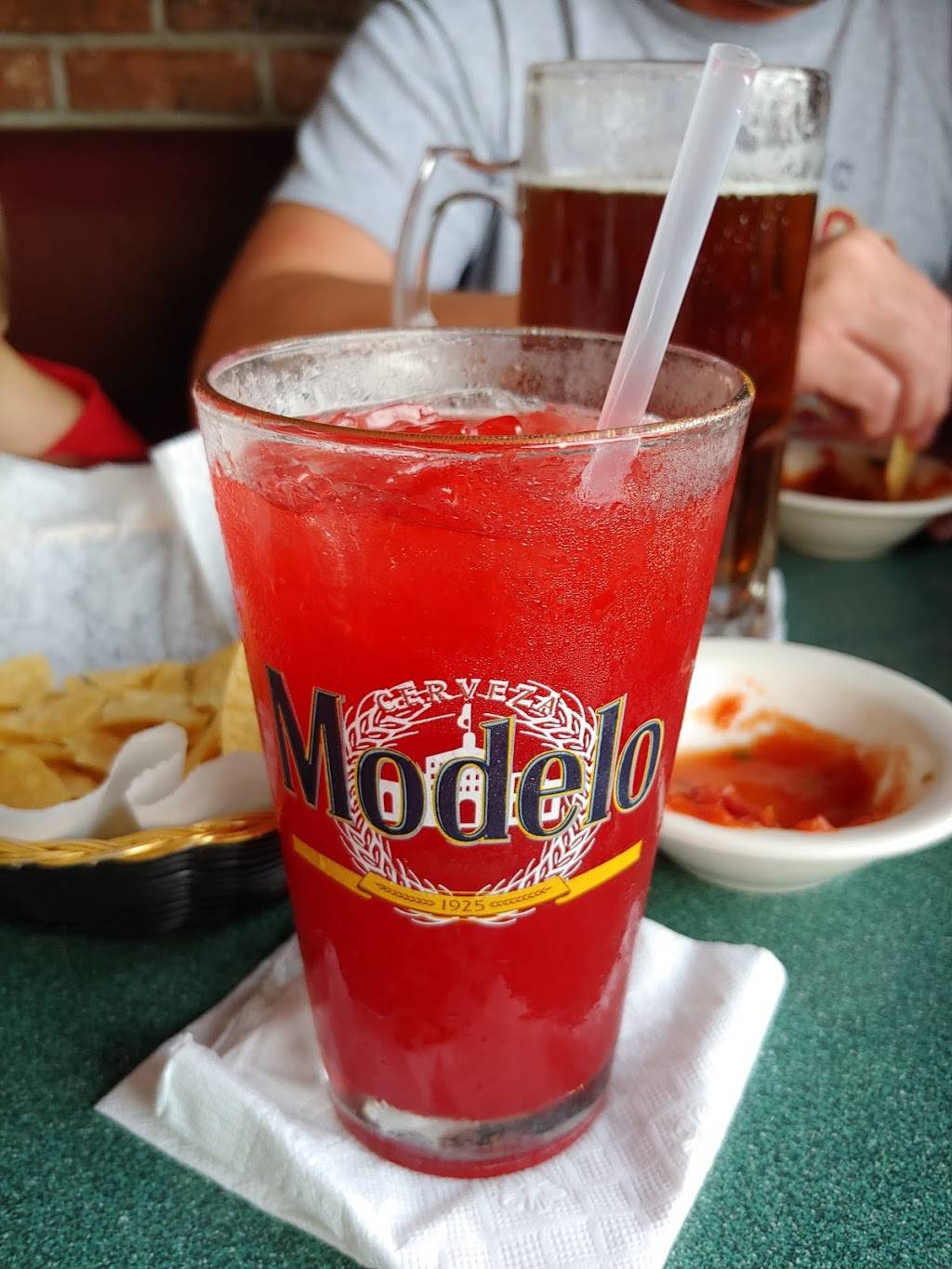 Amigos Mexican Restaurant | restaurant | 2118 S Campbell Ave, Springfield, MO 65807, USA | 4178871401 OR +1 417-887-1401