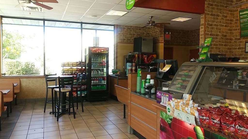 Subway Restaurants | restaurant | 8215 W Beaver St, Jacksonville, FL 32220, USA | 9047861575 OR +1 904-786-1575