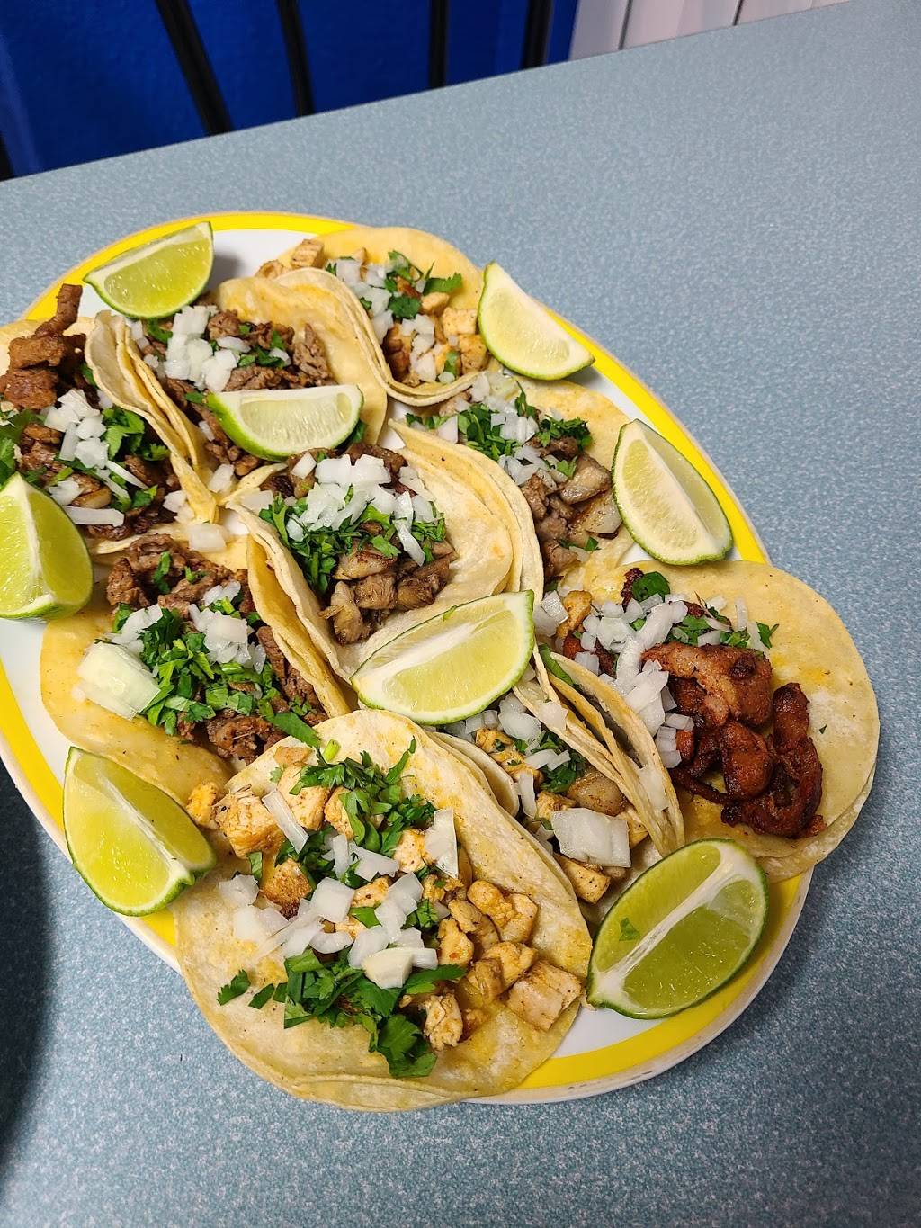 The Corner salvadorean food | restaurant | 12912 7 St, Grandview, MO 64030, USA | 8164695011 OR +1 816-469-5011