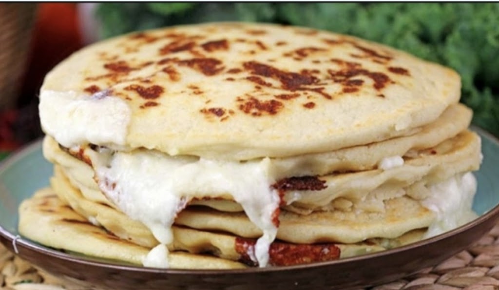 Marielos pupuseria | restaurant | 820 Green Springs Hwy, Birmingham, AL 35209, USA | 2052664307 OR +1 205-266-4307