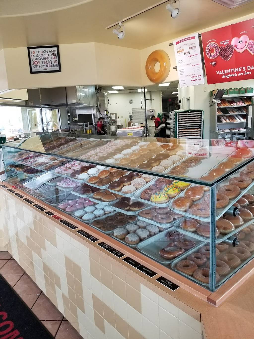 Krispy Kreme | bakery | 13500 N Pennsylvania Ave, Oklahoma City, OK 73120, USA | 4057555736 OR +1 405-755-5736