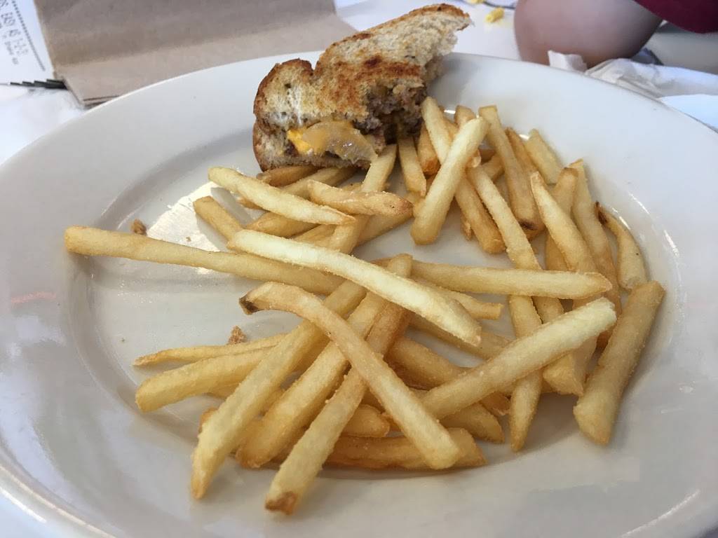 Steak n Shake | restaurant | 4040 Carothers Pkwy, Franklin, TN 37067, USA | 6155957955 OR +1 615-595-7955