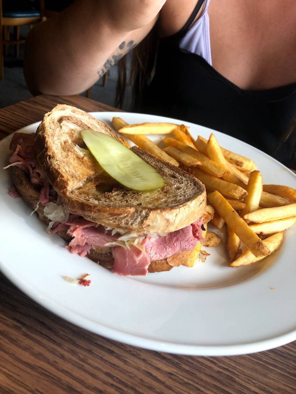 The Black Dog Cafe-Restaurant -Lounge | restaurant | 6065 Taunton Rd, Orono, ON L0B 1M0, Canada | 9059835070 OR +1 905-983-5070