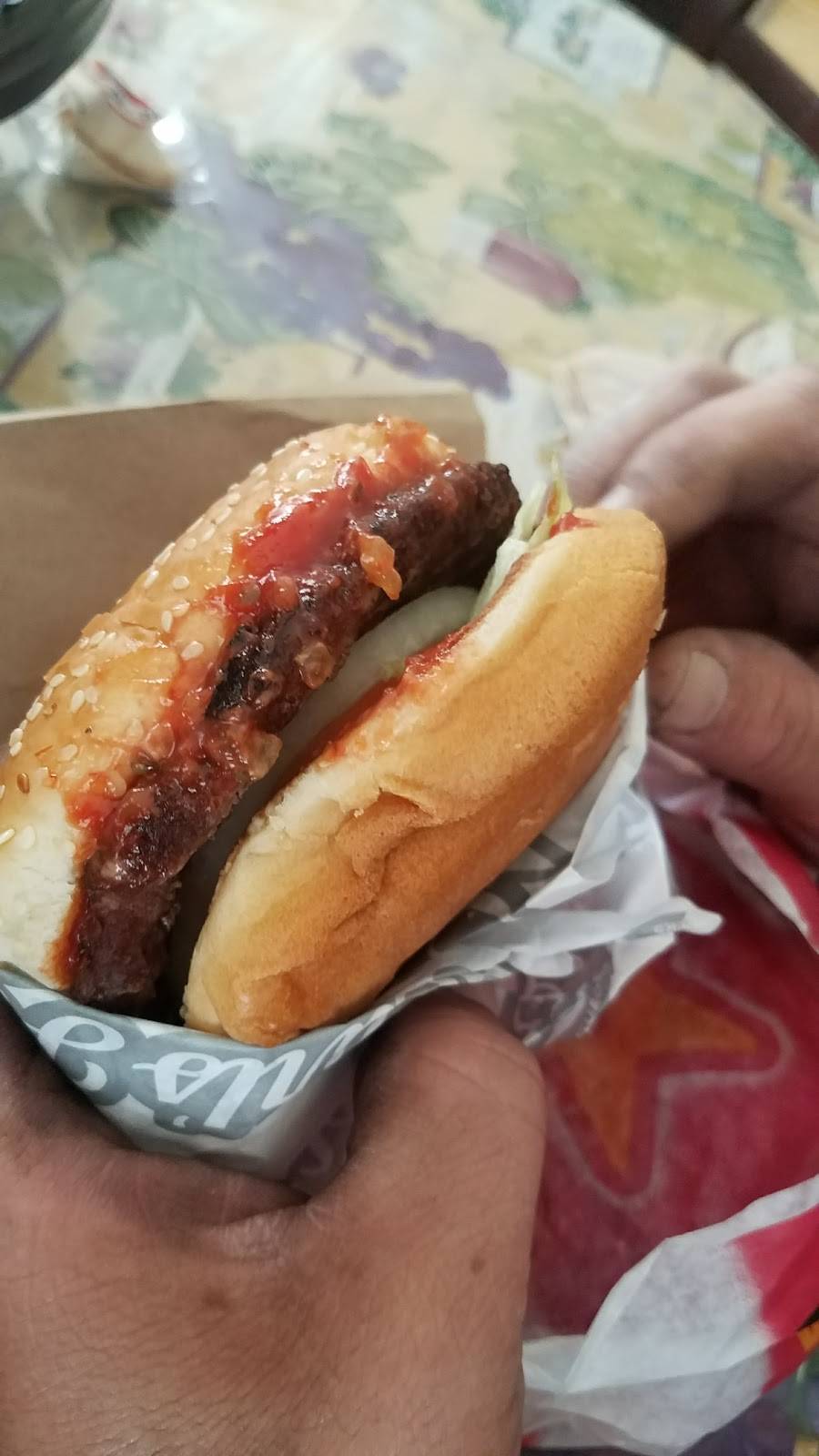 Carls Jr. | restaurant | 69 W Nuevo Rd, Perris, CA 92571, USA | 9519433266 OR +1 951-943-3266