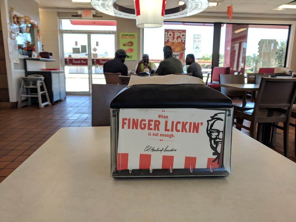 KFC | restaurant | 603 E Collin Raye Dr, De Queen, AR 71832, USA | 8705847641 OR +1 870-584-7641