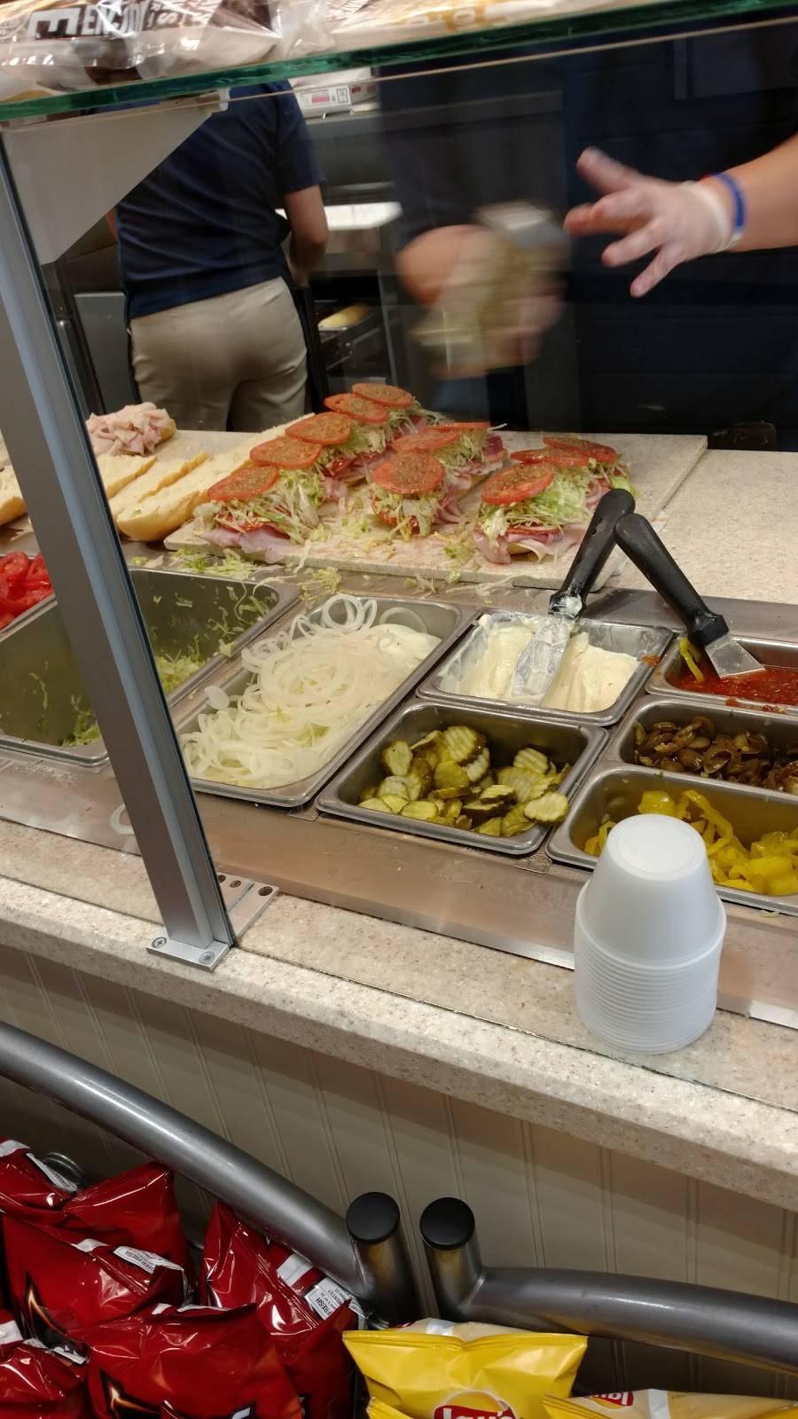 Jersey Mikes Subs | meal takeaway | 539 Scranton Carbondale Hwy, Scranton, PA 18508, USA | 5703442973 OR +1 570-344-2973