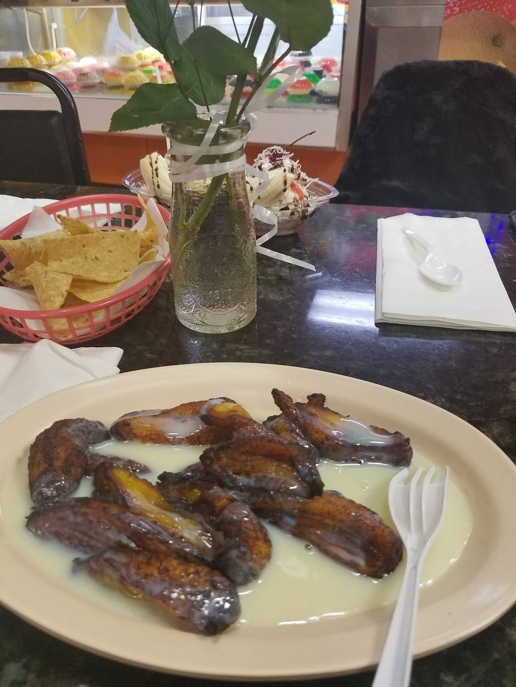 Gelatinas Cris | restaurant | 4725 S Cicero Ave, Chicago, IL 60632, USA | 7735828162 OR +1 773-582-8162