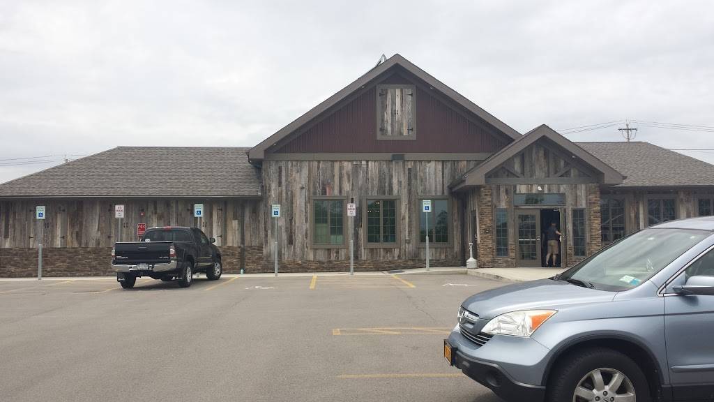 Jeremiahs Tavern | restaurant | 2164 Fairport Nine Mile Point Rd, Fairport, NY 14450, USA | 5853772233 OR +1 585-377-2233