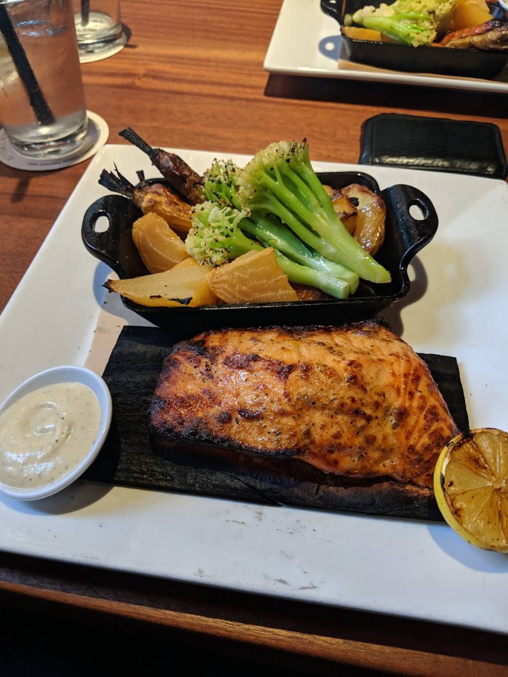 The Capital Grille | restaurant | 3333 Bristol St, Costa Mesa, CA 92626, USA | 7144321140 OR +1 714-432-1140