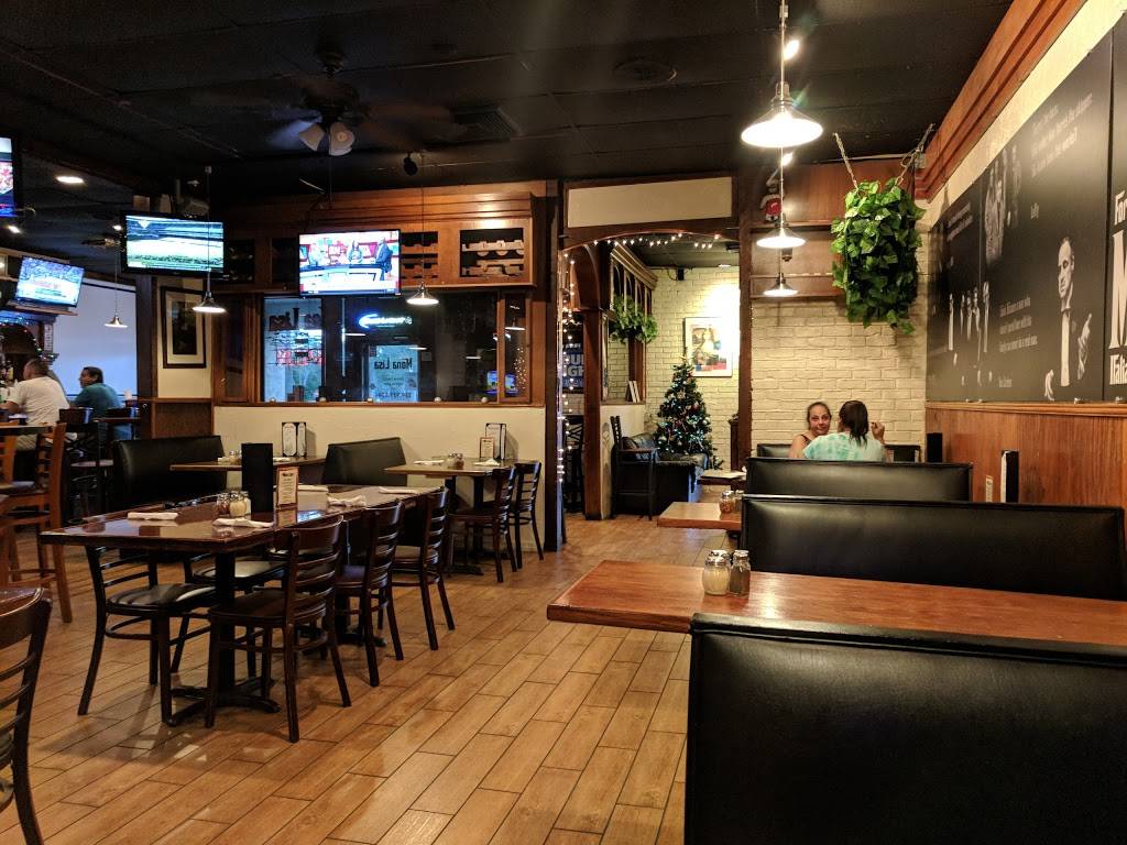 Mona Lisa Italian Restaurant | restaurant | 7091 College Pkwy #17, Fort Myers, FL 33907, USA | 2399395344 OR +1 239-939-5344