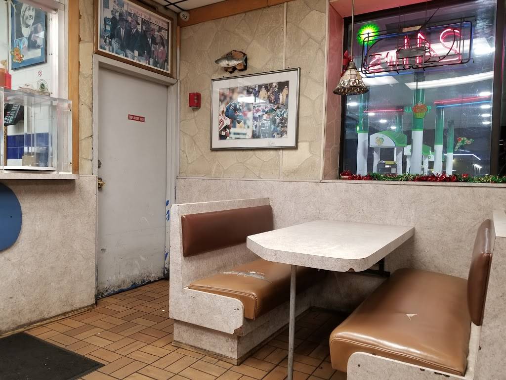 Olympia Coney Island | restaurant | 15425 W McNichols Rd, Detroit, MI 48235, USA | 3132739100 OR +1 313-273-9100