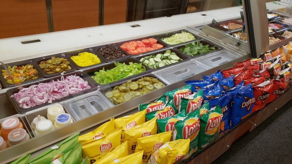 Subway Restaurants | restaurant | 9517 W Higgins Rd, Rosemont, IL 60018, USA | 8472920877 OR +1 847-292-0877