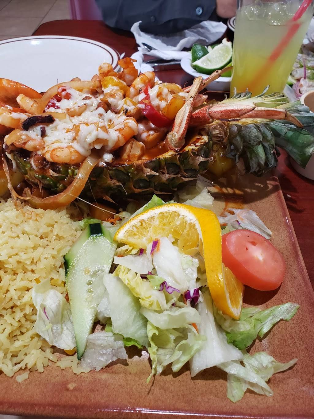 Mariscos cangrejo nice | restaurant | 14137 Imperial Hwy, La Mirada, CA 90638, USA | 5623480053 OR +1 562-348-0053