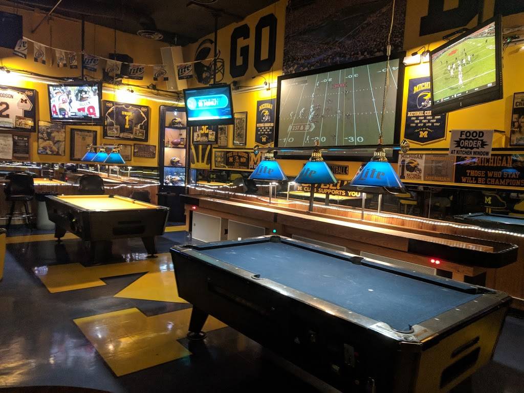 Inn Zone Rainbow Las Vegas Bar | restaurant | 238 S Rainbow Blvd, Las Vegas, NV 89145, USA | 7023632424 OR +1 702-363-2424