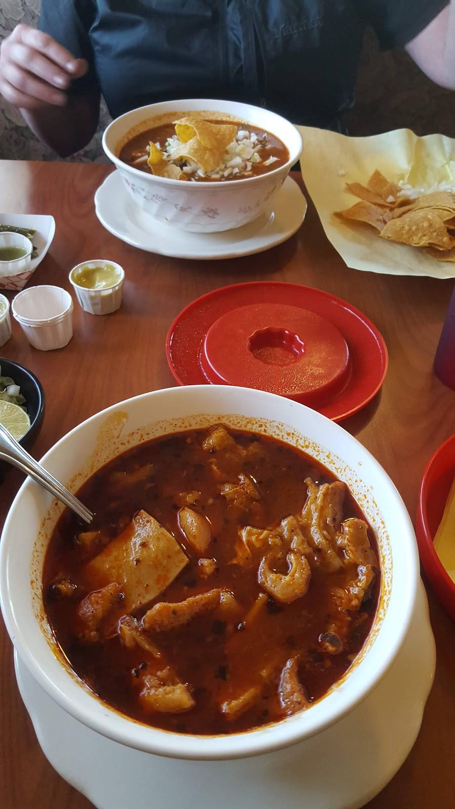 Villa Hermosa Mexican Family Restaurant | restaurant | 8202 SE Flavel St, Portland, OR 97266, USA | 5034456245 OR +1 503-445-6245