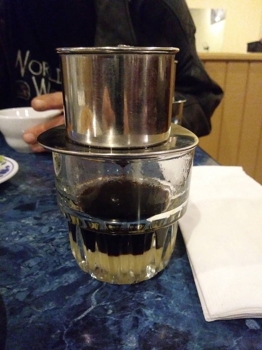 Vietnam Cafe | restaurant | 2200 W 39 Ave, Kansas City, KS 66103, USA | 9132628552 OR +1 913-262-8552