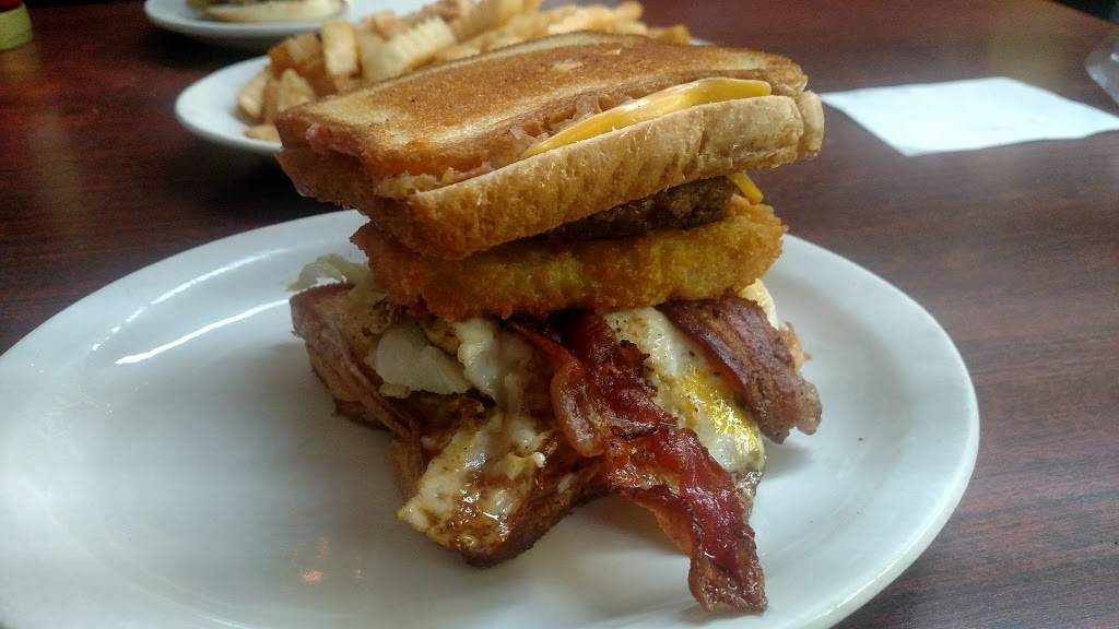 Jiffy Burger | restaurant | 1001 Hillsboro Blvd, Manchester, TN 37355, USA | 9317284452 OR +1 931-728-4452